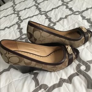 Coach wedge shoes 7.5